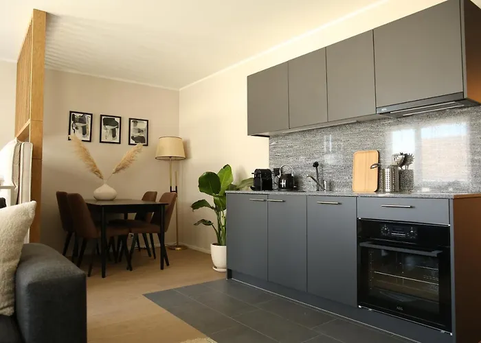 Lamira - Serviced Apartments