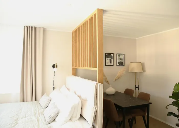 Lamira - Serviced Apartments